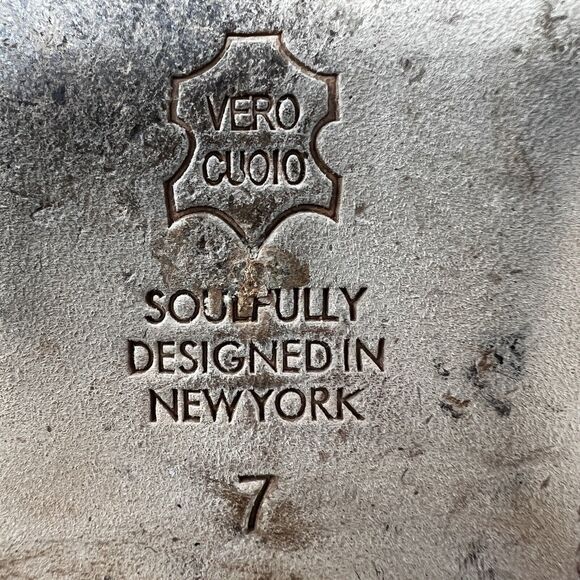 Matt Bernson Gladiator Sandal Studded Nubuck Leather Open Toe T Strap 7 - Picture 12 of 13